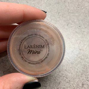 Larenim Mineral Powder Blush - Infatuation